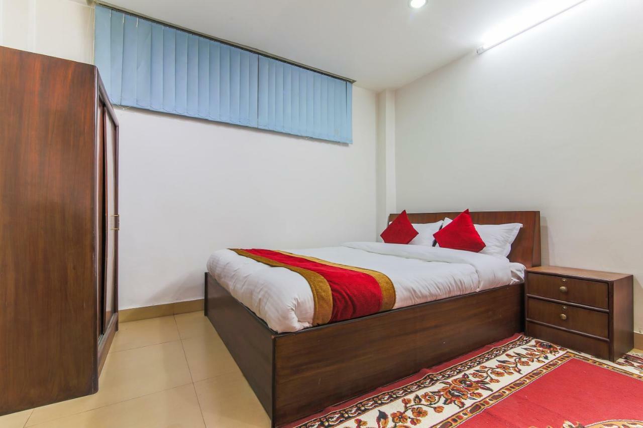 Oyo 358 Hotel Rose Star Kathmandu Esterno foto