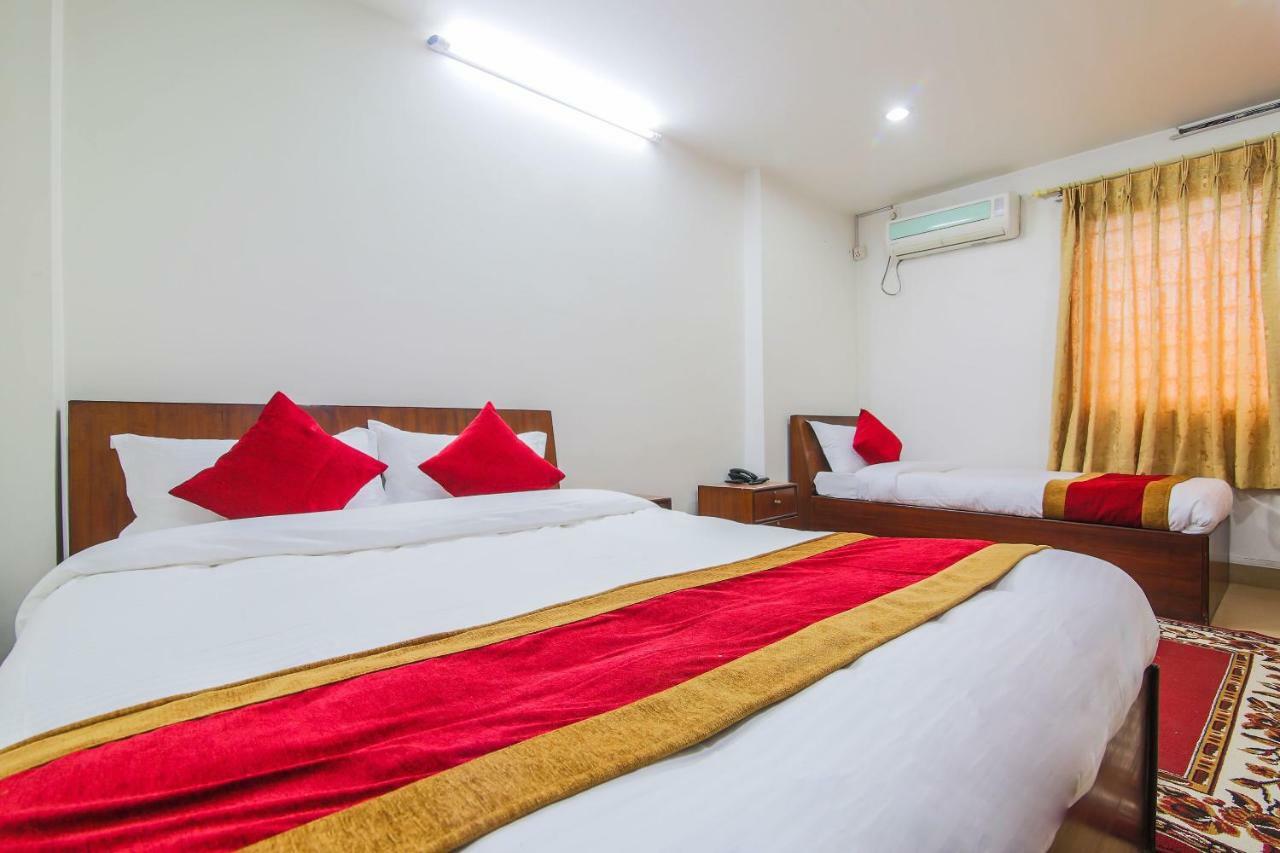 Oyo 358 Hotel Rose Star Kathmandu Esterno foto