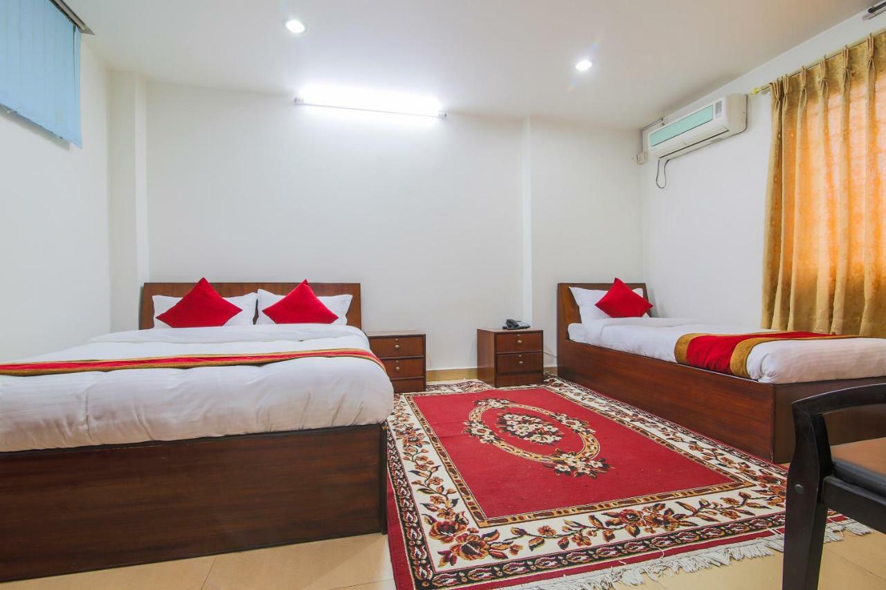 Oyo 358 Hotel Rose Star Kathmandu Esterno foto
