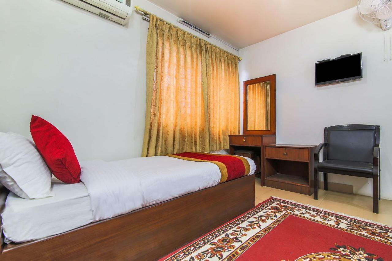 Oyo 358 Hotel Rose Star Kathmandu Esterno foto
